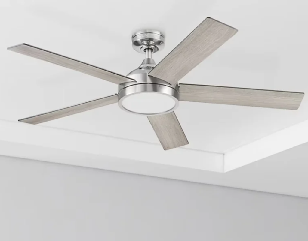 Harbor Breeze Camden 52 in Brushed Nickel with Driftwood Sienna Blades Integrated LED Indoor Ceiling Fan with Light and Remote 5 Blade